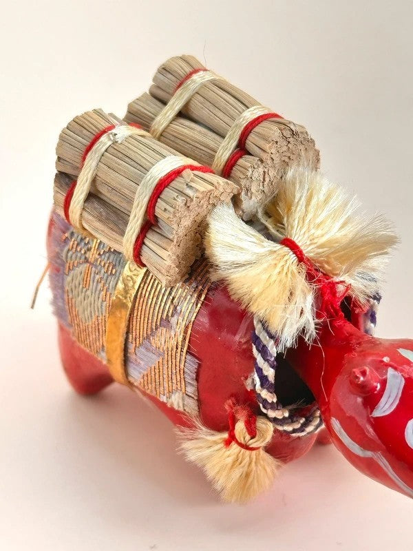 FT191 - Vintage Japanese HARIKO AKABEKO Figure – Red Cow Paper Mache Bobblehead