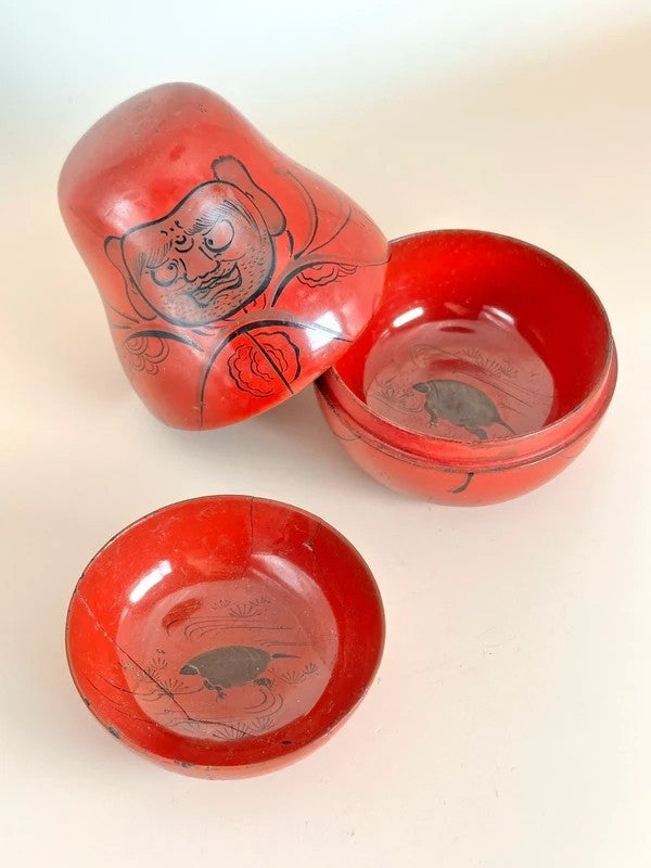 FT192 - Hand-Painted Daruma Lacquerware Set