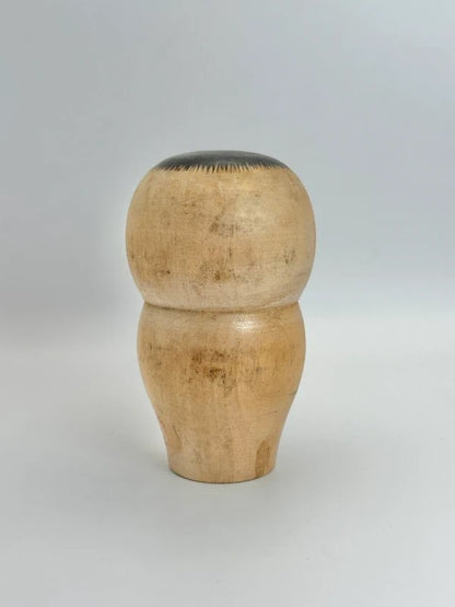 K10012 - Sosaku baby kokeshi doll