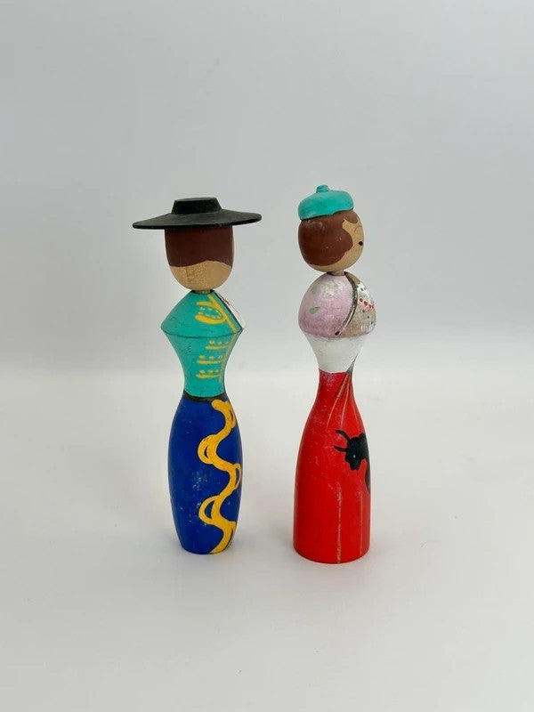 K10075 - Sosaku kokeshi in Spanish style