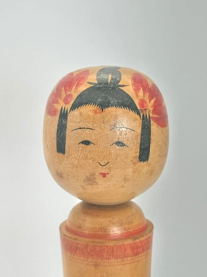 K18042 - Traditional Naruko kokeshi by Honma Tomegorō
