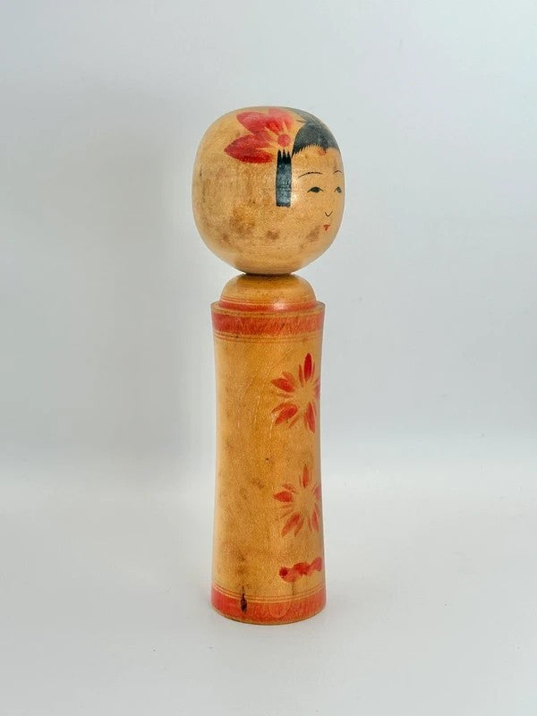 K18042 - Traditional Naruko kokeshi by Honma Tomegorō