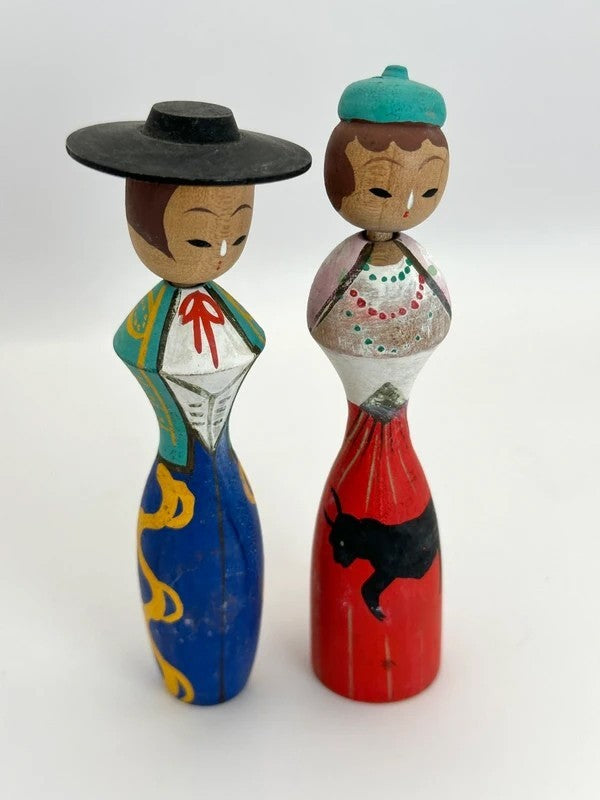 K10075 - Sosaku kokeshi in Spanish style