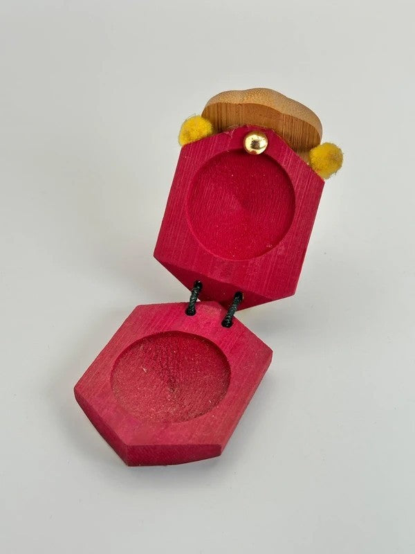 FT16 - Vintage Japanese toy castanet