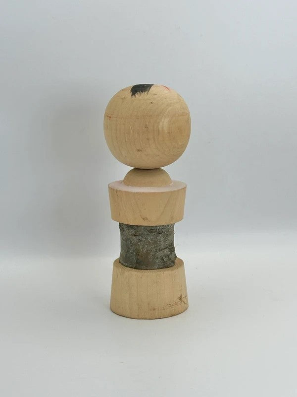 K15052 - Vintage omiyage kokeshi doll