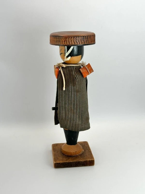 K20072 - Sosaku kokeshi of Shimizu no Jirochō