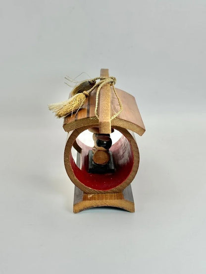 FT69 - Vintage bamboo Japanese folktoy