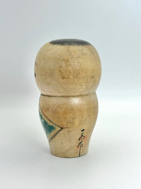 K10012 - Sosaku baby kokeshi doll