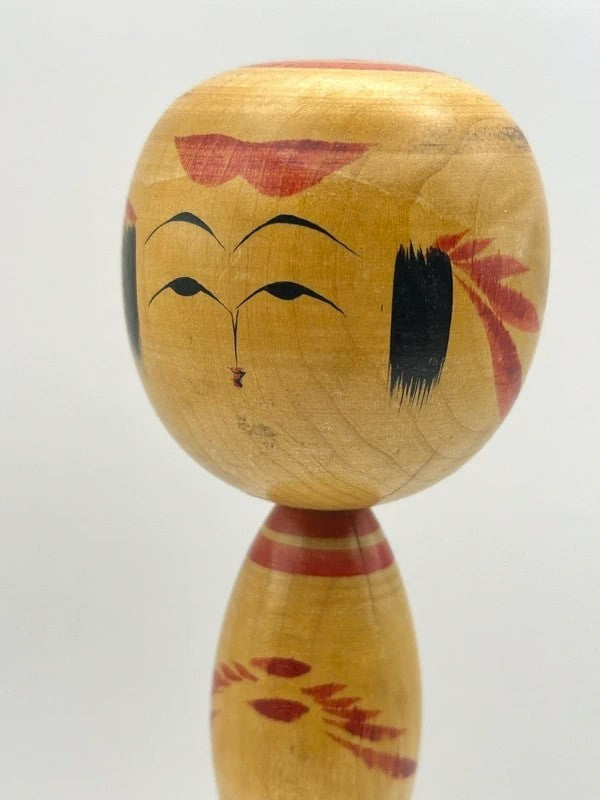 K18043 - Traditional Yajirō Kokeshi by Naoki Sato 佐藤直樹