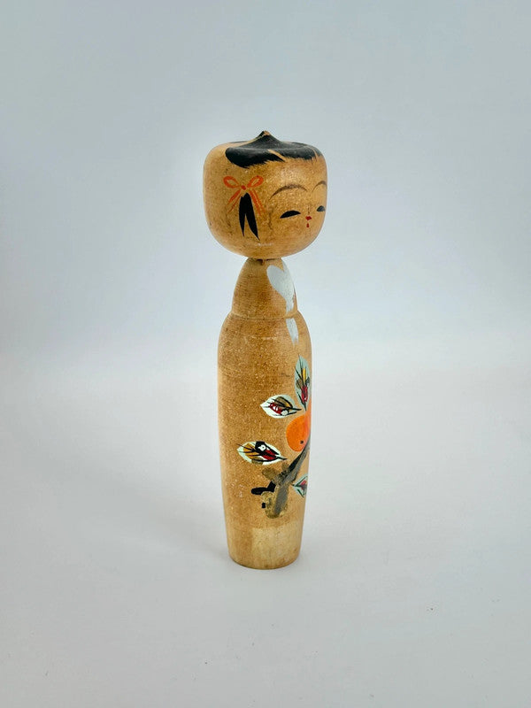 Poupée kokeshi vintage en kakis