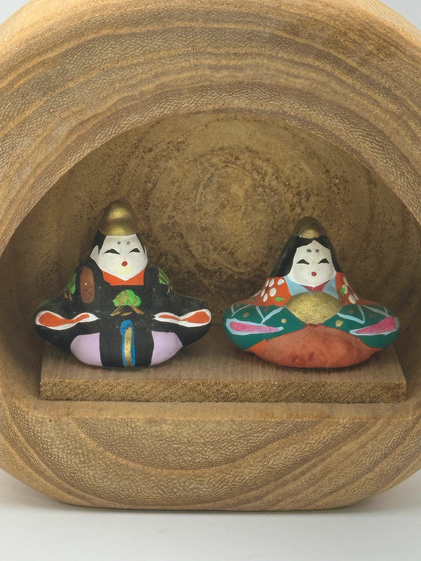 FT32 - Japanese Hina-Dolls
