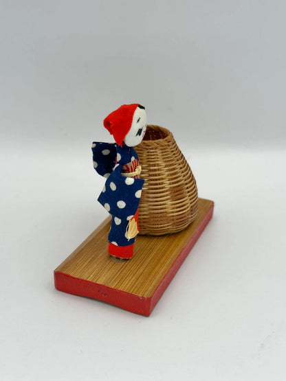 FT19 - Folk toy omiyage kokeshi doll