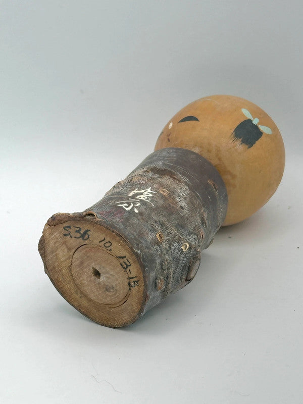 Poupée kokeshi souvenir Onsen Japon