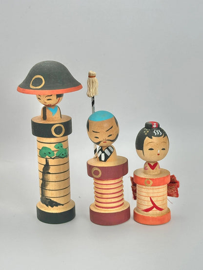 FT44 - Omiyage vintage Japanese kokeshi doll