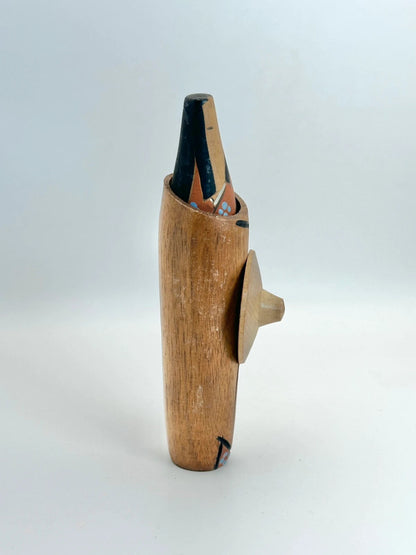Sosaku Kokeshi « Voyager Incognito » de Kon Akira (Seiju)