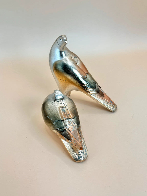 Paire de colombes en fonte vintage