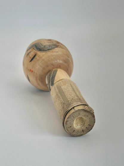 Poupée Kokeshi en bambou Sosaku