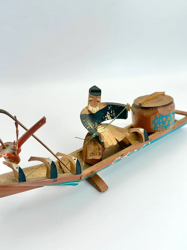 Jouet folklorique en bambou représentant un bateau de pêcheur