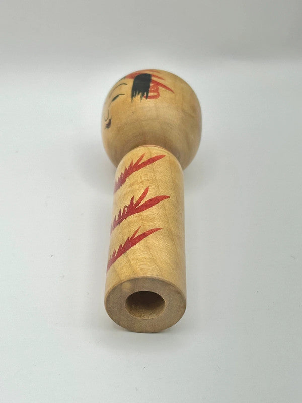 Kokeshi traditionnel Hijiori par Okuyama Koji