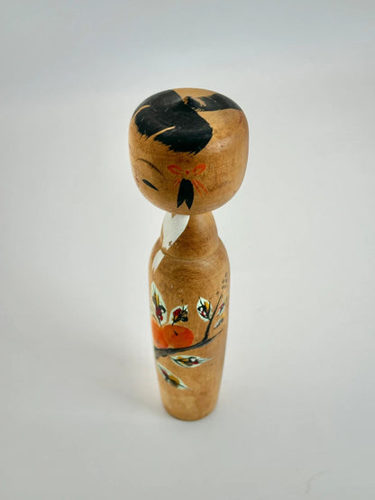 Poupée kokeshi vintage en kakis