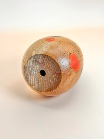 Sōsaku Kokeshi de Kato Masami
