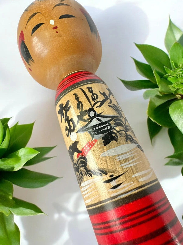 K18017 - Vintage old Japanese Kokeshi doll - traditional style