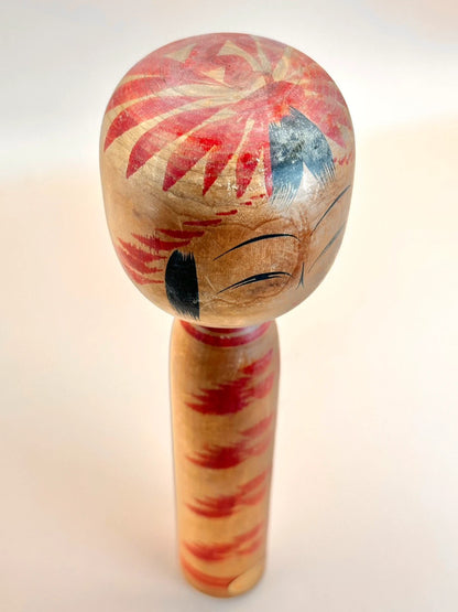 Kokeshi Togatta traditionnel par Tetsuro Sato
