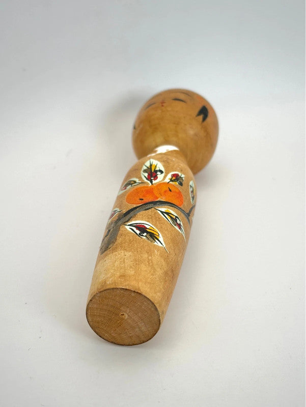 Poupée kokeshi vintage en kakis