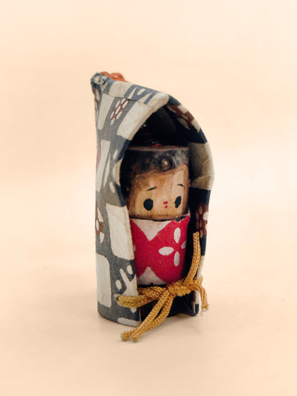 FT633 - Omiyage Kokeshi coming from Yokoo Sansō 横尾山荘