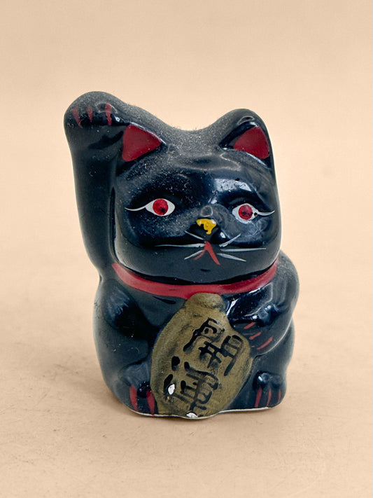 FT614 - Black Maneki Neko Clay Figurine 土人形