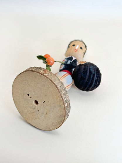 K15113 - Omiyage Mikan Kokeshi from  Shirahama 白浜