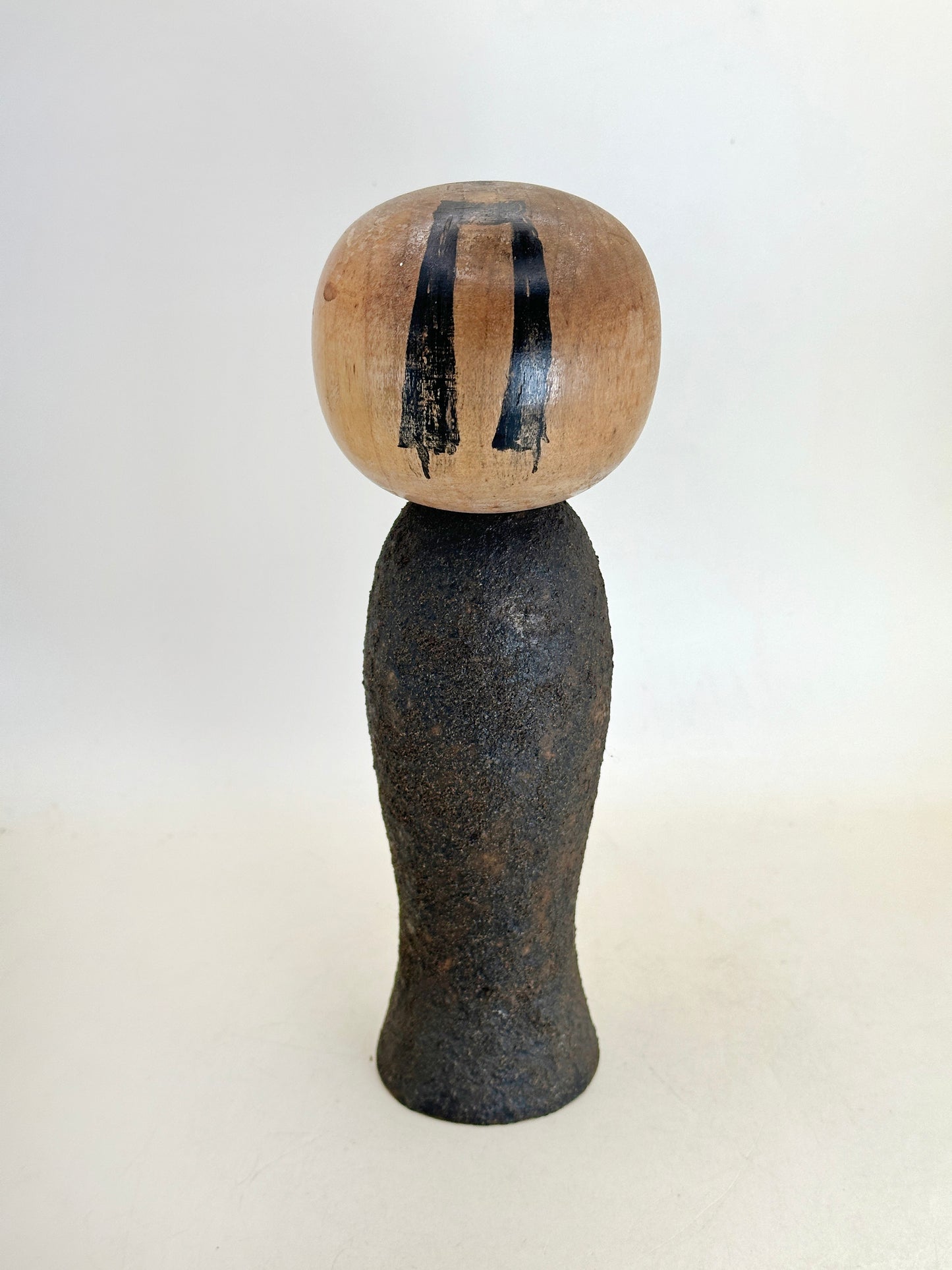 K20152 - Sosaku kokeshi by Kiyohara Takao 清原たかを