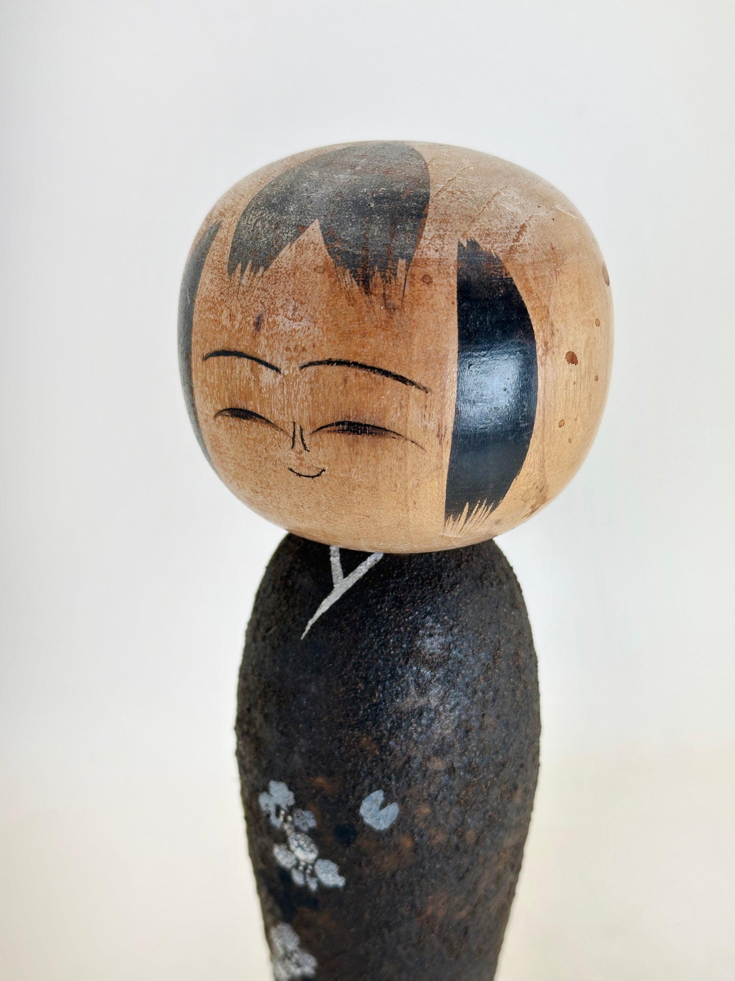 K20152 - Sosaku kokeshi by Kiyohara Takao 清原たかを