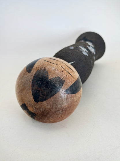 K20152 - Sosaku kokeshi by Kiyohara Takao 清原たかを