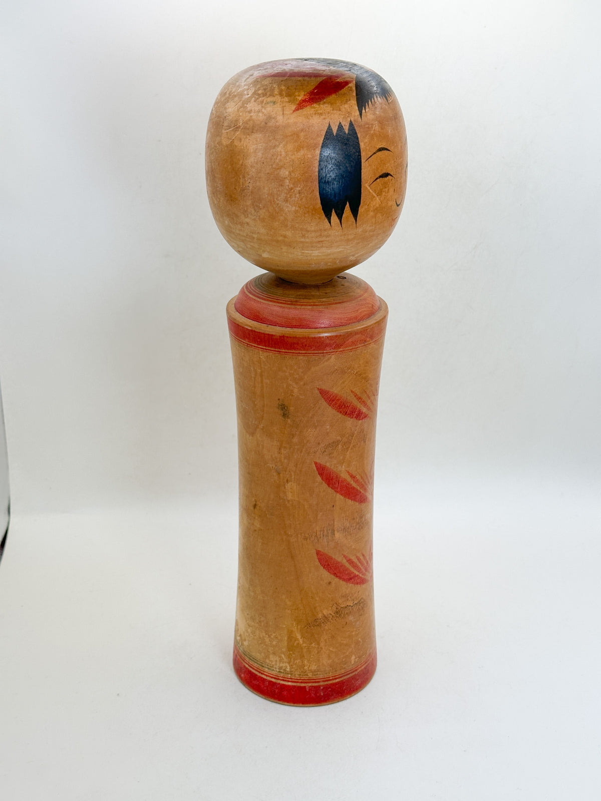 K30106 - Naruko Kokeshi by Takahashi Takezo 高橋武蔵