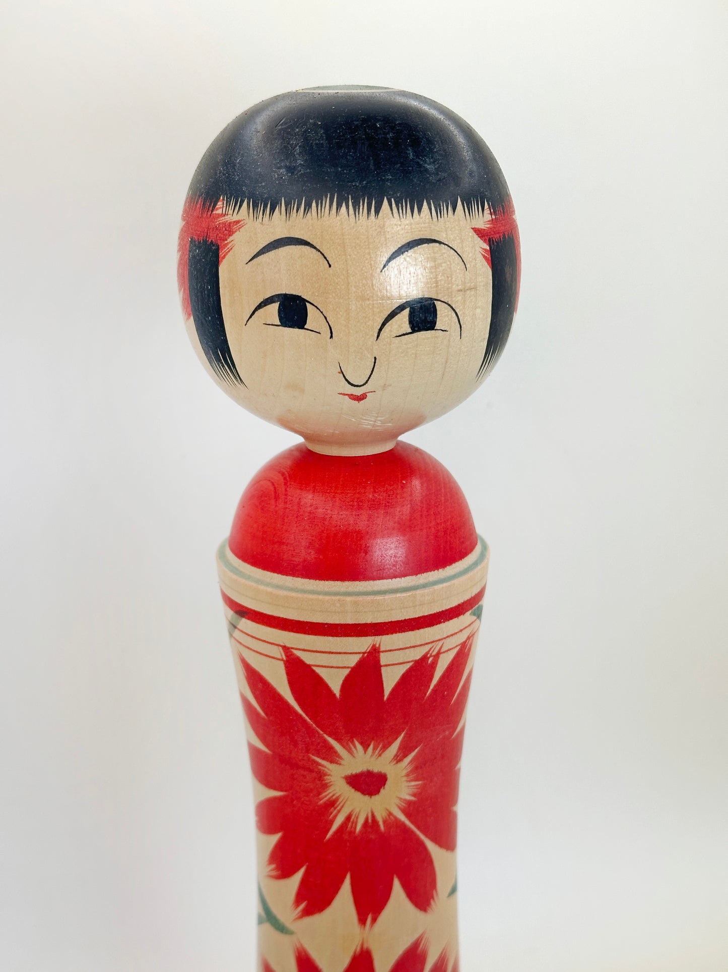 K30044 - Naruko Kokeshi par Mamoru Izu 伊豆護