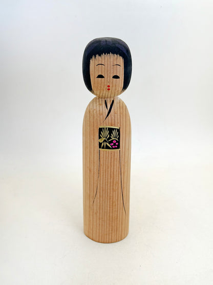 K18152 - Sosaku Shingata Kokeshi of Matagorō 八代目 又五郎