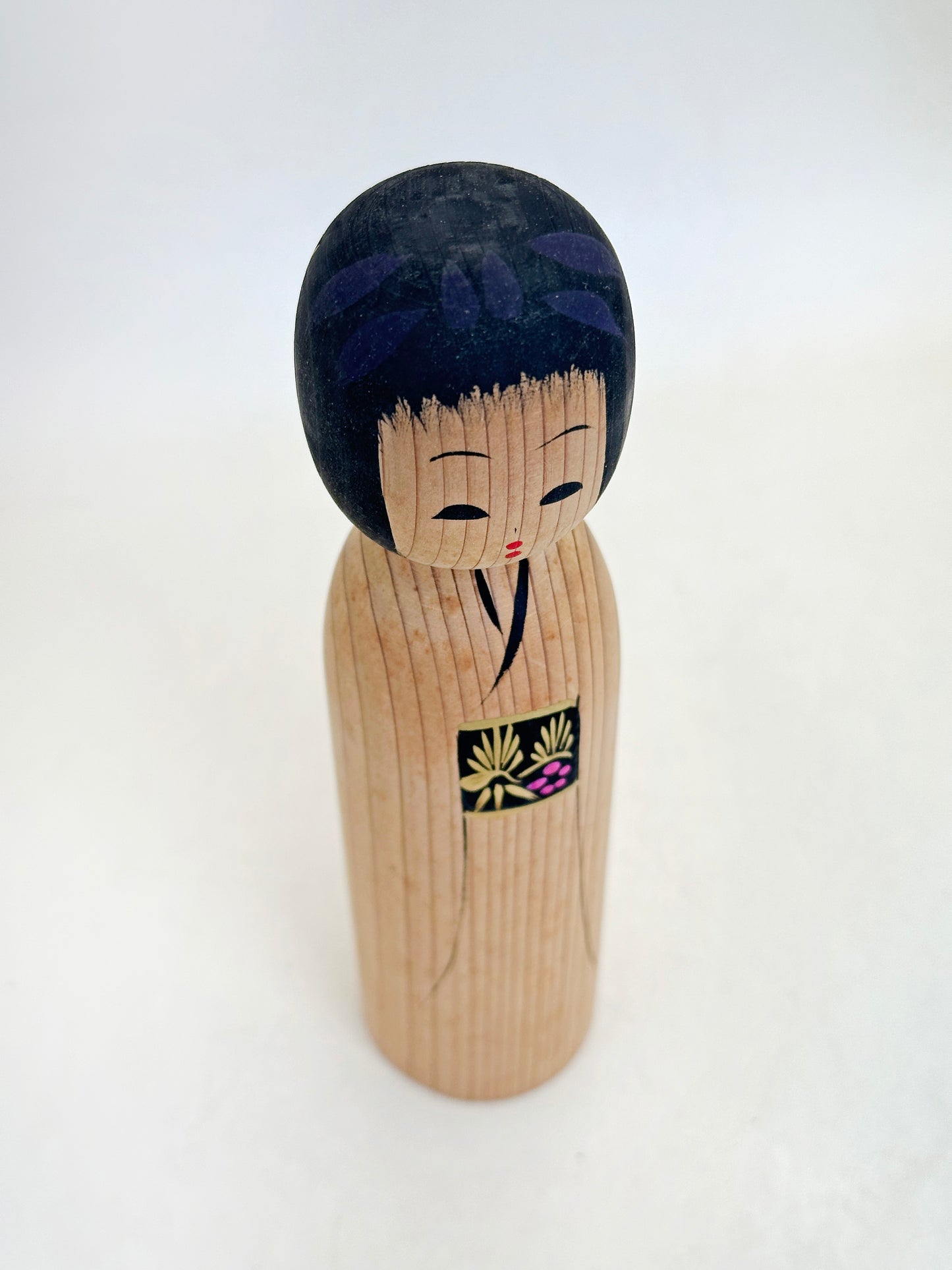 K18152 - Sosaku Shingata Kokeshi of Matagorō 八代目 又五郎