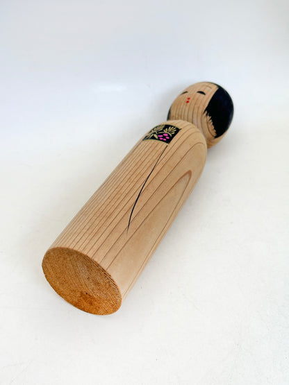 K18152 - Sosaku Shingata Kokeshi of Matagorō 八代目 又五郎