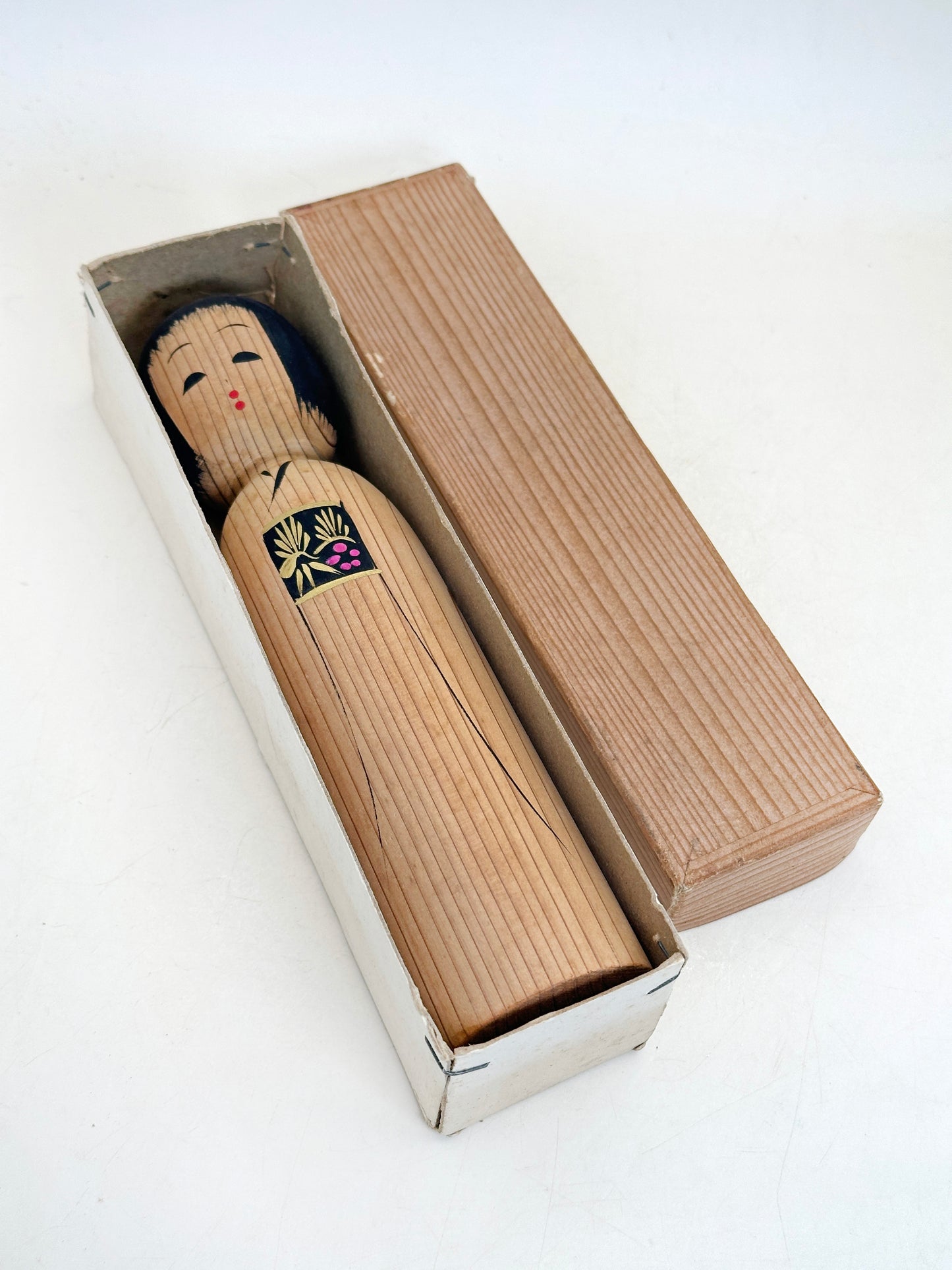 K18152 - Sosaku Shingata Kokeshi of Matagorō 八代目 又五郎