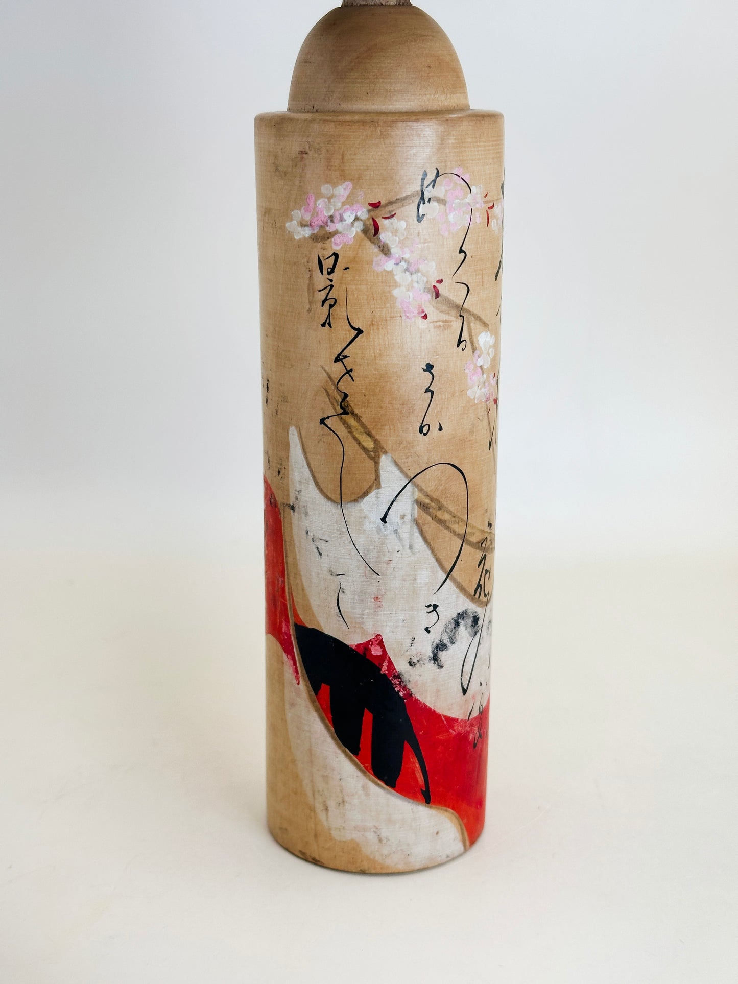 K25111 - Shingata Kokeshi with Sakura Motif by Seizan 靜山