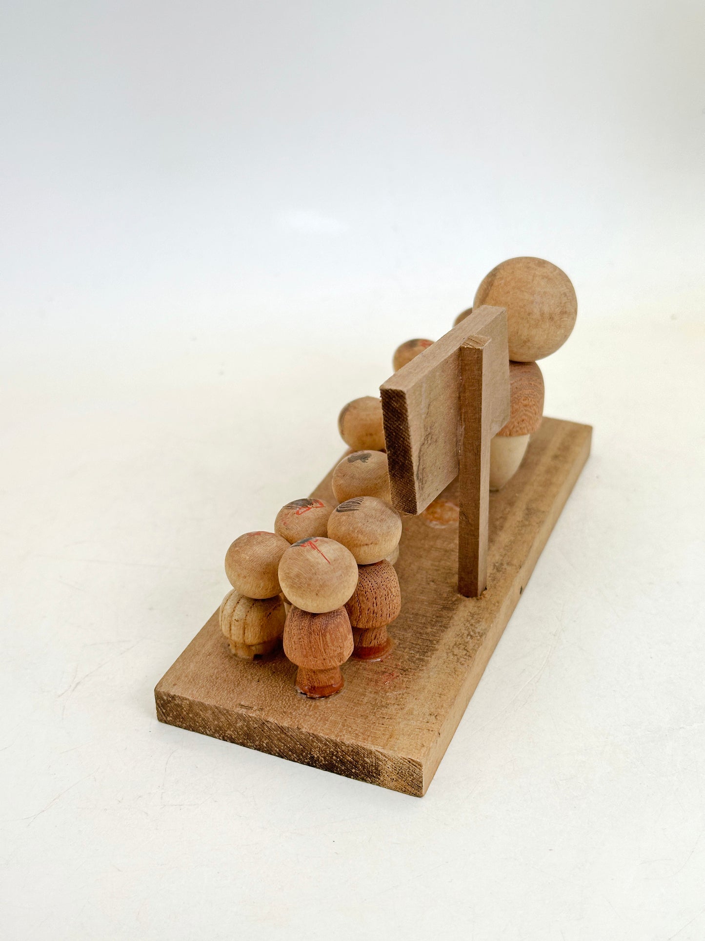 K15154 - Omiyage Kokeshi of Twenty-Four Eyes 二十四の瞳