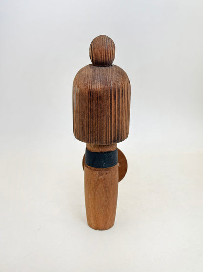 K15155 - Sosaku kokeshi by Yoshida Seiho 吉田斉穂