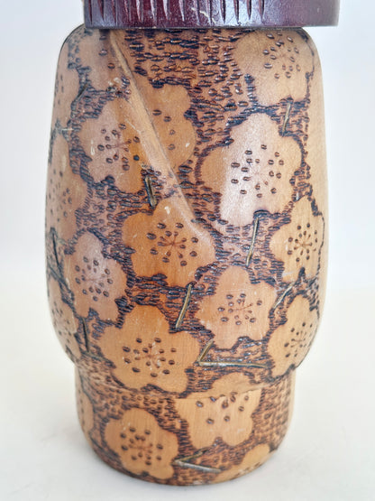 K25112 - Sosaku Kokeshi by Yoshio Ohtani 大谷良夫