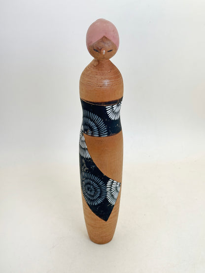 K25175 - Sosaku Kokeshi by Midori Takizawa 滝沢美ど里