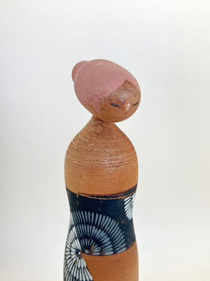 K25175 - Sosaku Kokeshi by Midori Takizawa 滝沢美ど里