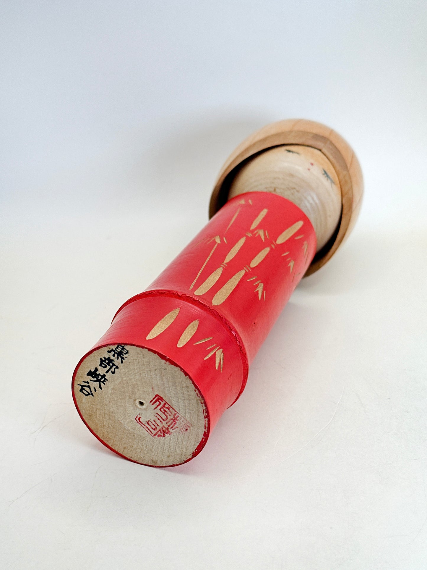 K25113 - Sosaku Kokeshi by Yamagishi Umeyoshi 山岸梅好