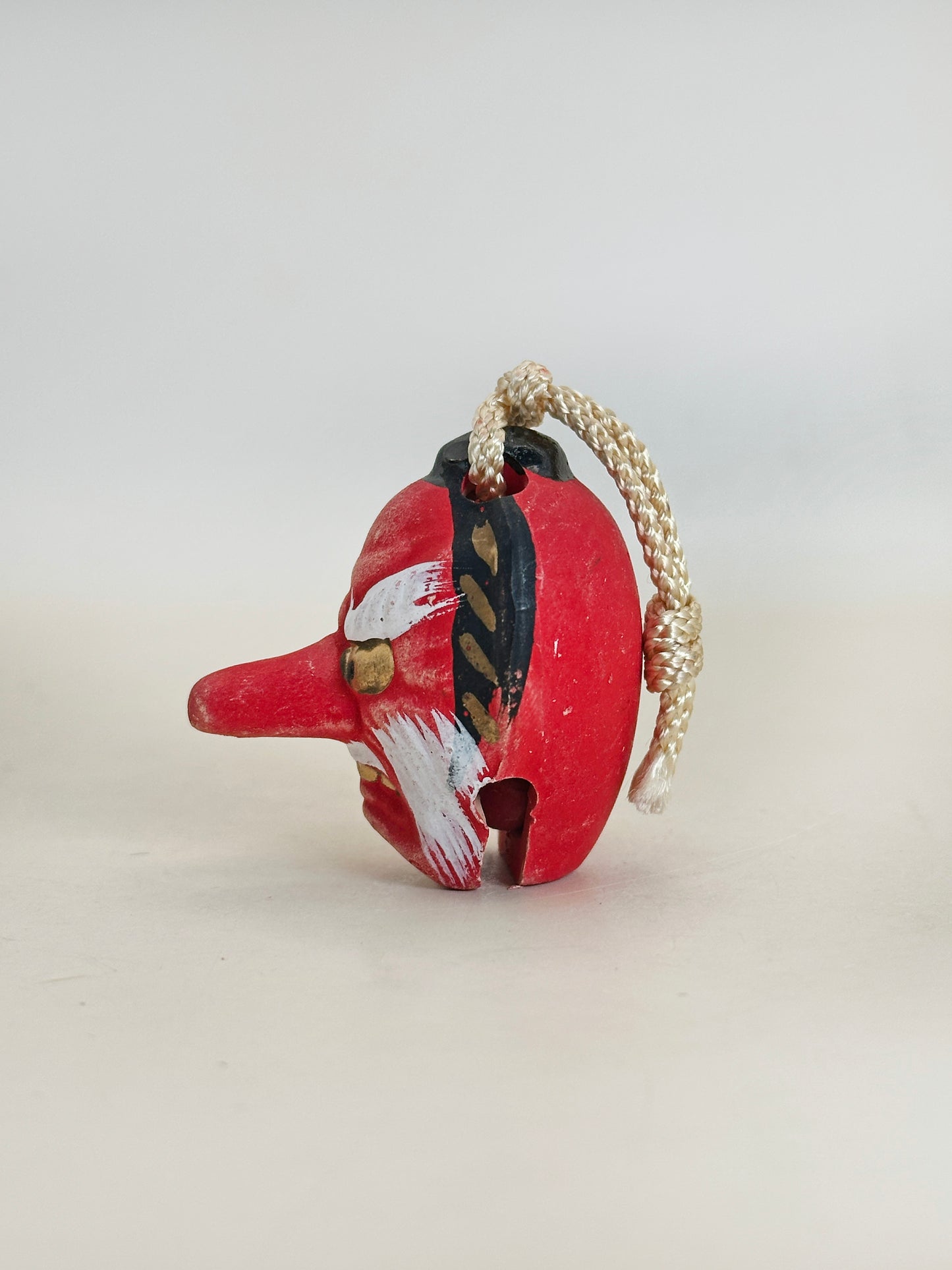 CB172 - Dorei Clay Bell of Tengu 天狗