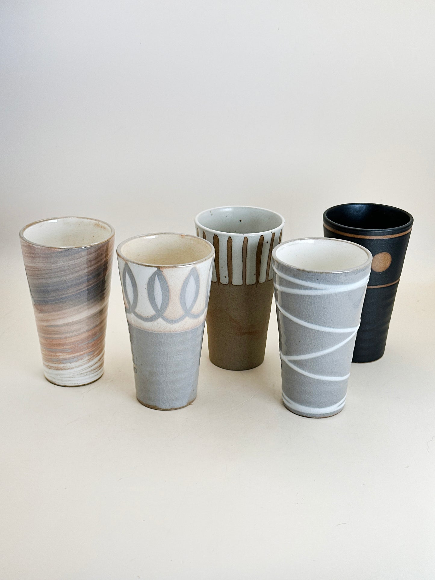 TB175 - Set of 5 small Kikōhai tea cups 亀甲杯