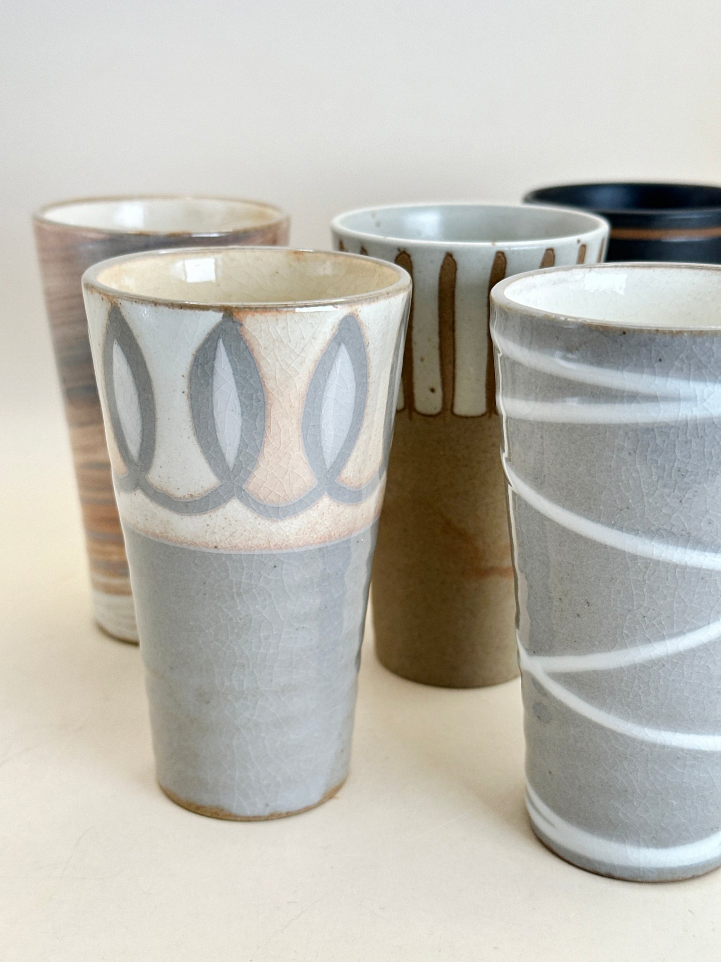 TB175 - Set of 5 small Kikōhai tea cups 亀甲杯